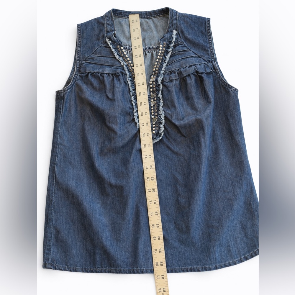 DNKY sleeveless denim top fringe ruffles studs size small petite